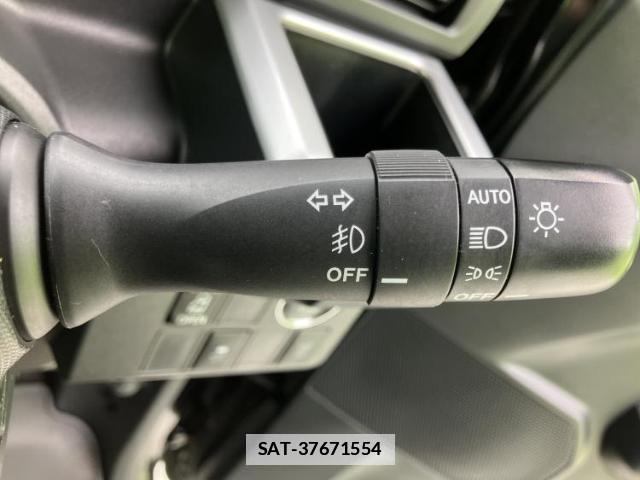 Daihatsu WAKE 2015-03 7821864-15