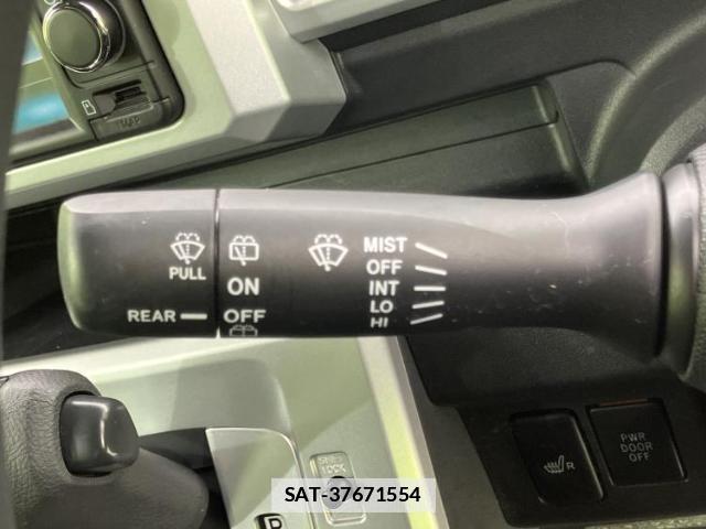 Daihatsu WAKE 2015-03 7821864-16