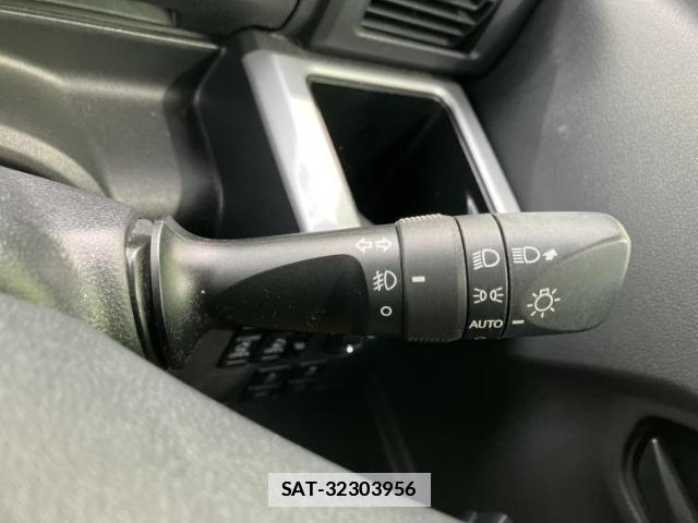 Daihatsu WAKE 2019-04 7822362-14