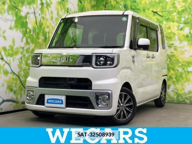 Daihatsu WAKE 2015-12 7822413-0