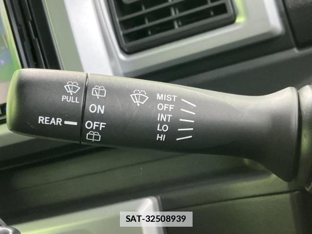 Daihatsu WAKE 2015-12 7822413-16