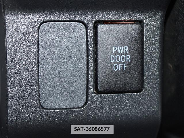 Daihatsu WAKE 2015-07 7823019-14