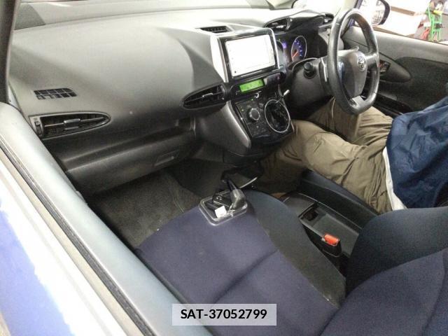 Toyota WISH 2013-03 7814401-2