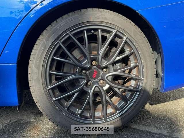 Subaru WRX S4 2015-01 7823144-11