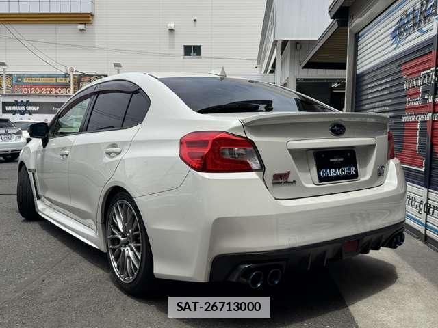 Subaru WRX S4 2015-06 7823149-1