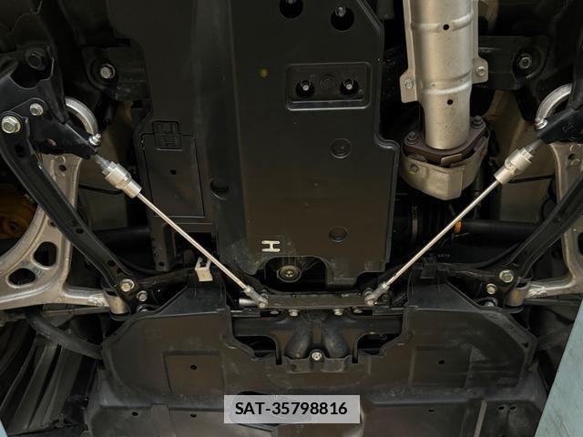 Subaru WRX STI 2018-03 7820366-11