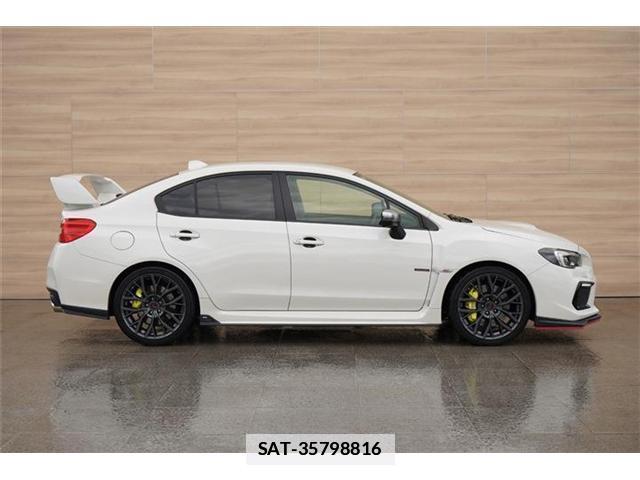 Subaru WRX STI 2018-03 7820366-4