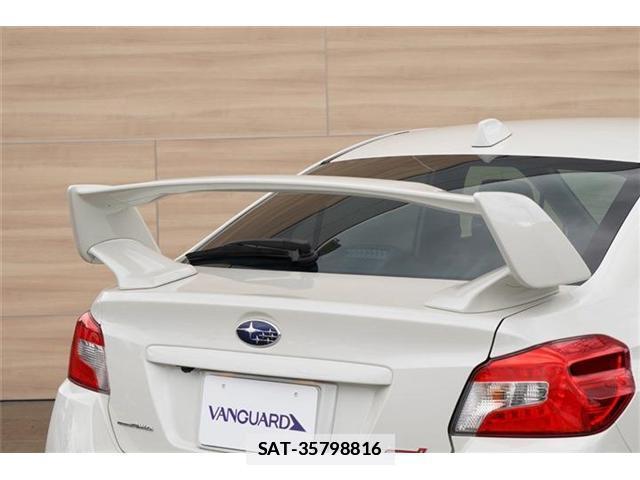 Subaru WRX STI 2018-03 7820366-7