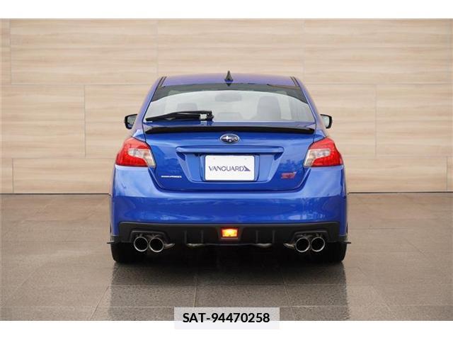 Subaru WRX STI 2017-10 7820371-7