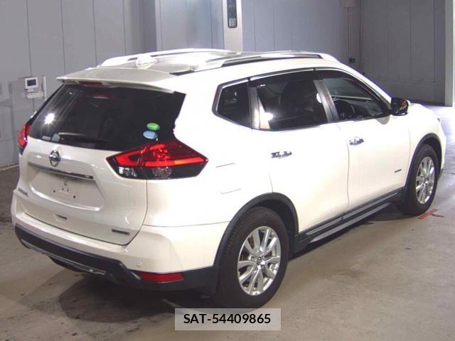 Nissan X-TRAIL 2017-07 7811322-1