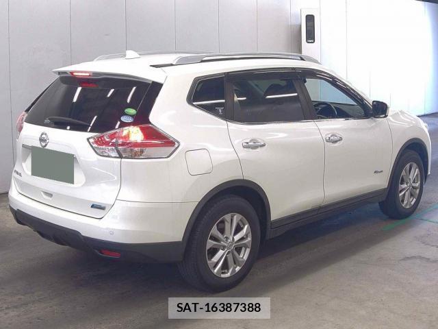Nissan X-TRAIL 2016-03 7811439-5