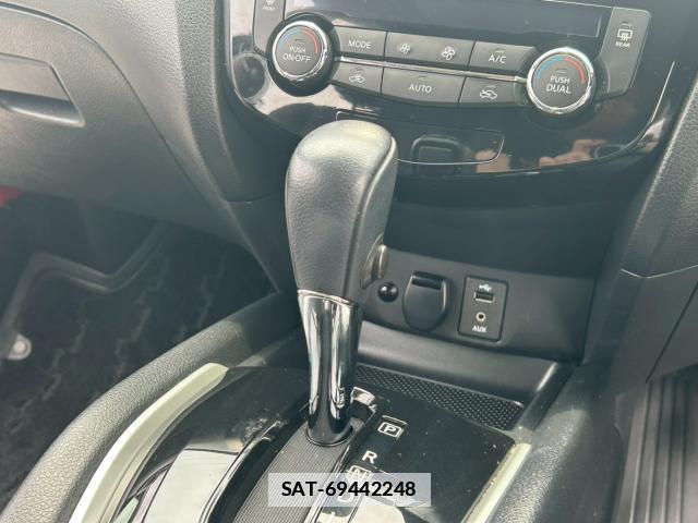 Nissan X-TRAIL 2015-05 7812236-15