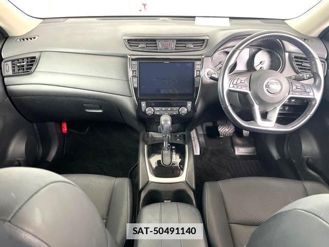 Nissan X-TRAIL 2019-07 7813846-1