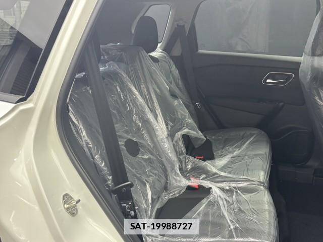 Nissan X-TRAIL 2026-03 7813925-16