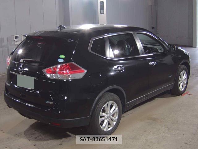 Nissan X-TRAIL 2016-08 7814425-1