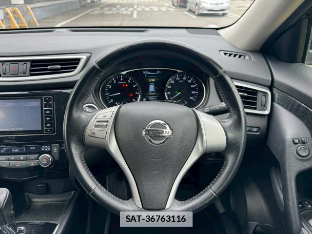 Nissan X-TRAIL 2015-04 7816456-12