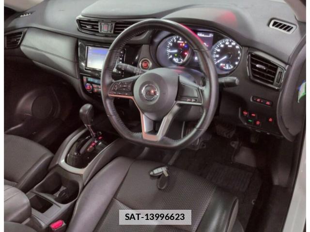 Nissan X-TRAIL 2017-09 7816621-2