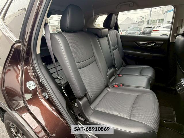 Nissan X-TRAIL 2017-12 7816942-11