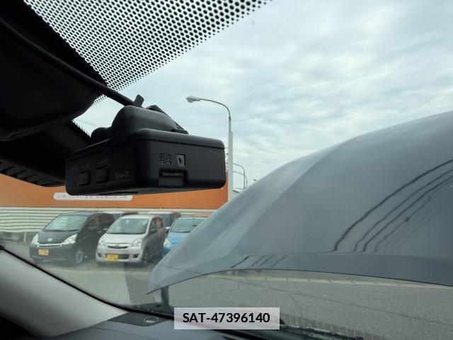 Nissan X-TRAIL 2018-06 7816943-7