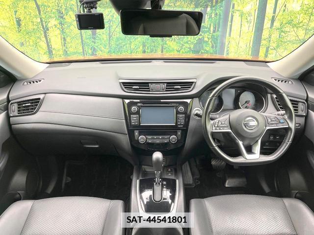 Nissan X-TRAIL 2017-05 7818089-1