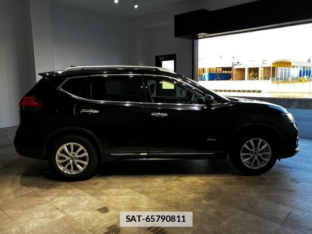 Nissan X-TRAIL 2019-02 7818498-17