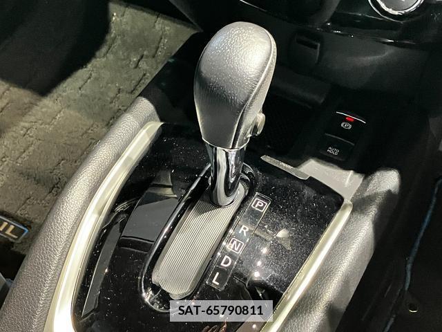 Nissan X-TRAIL 2019-02 7818498-8