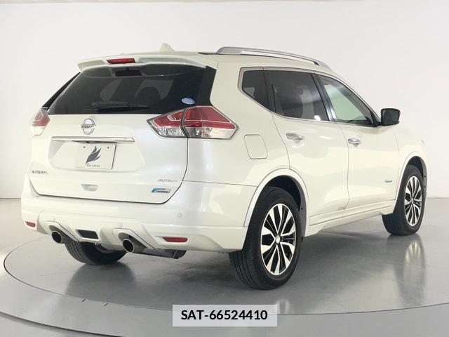 Nissan X-TRAIL 2016-03 7818957-11