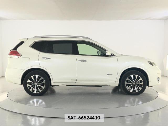 Nissan X-TRAIL 2016-03 7818957-12