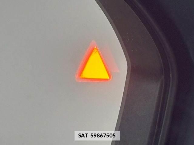 Nissan X-TRAIL 2022-08 7819037-7