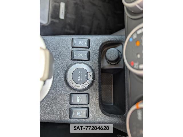 Nissan X-TRAIL 2011-11 7819074-15
