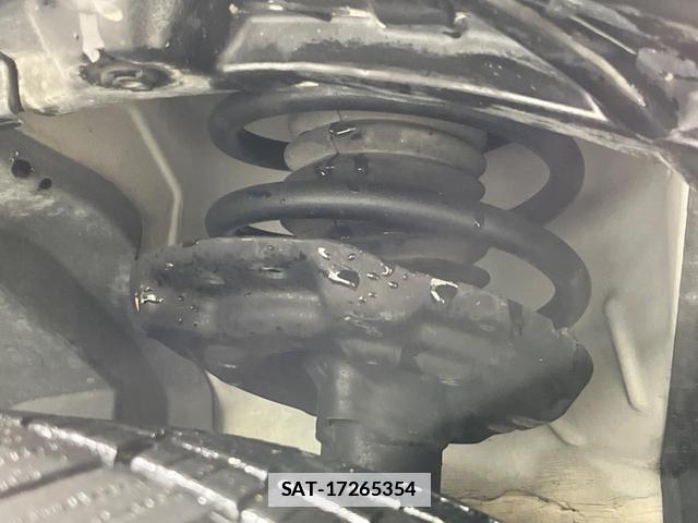 Nissan X-TRAIL 2015-12 7819832-19