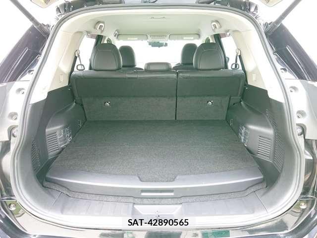 Nissan X-TRAIL 2016-04 7819865-15