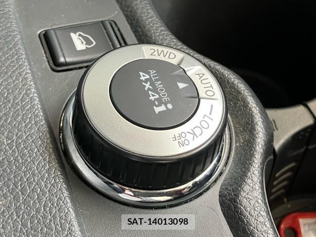 Nissan X-TRAIL 2017-06 7820073-14