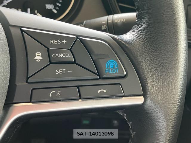Nissan X-TRAIL 2017-06 7820073-16