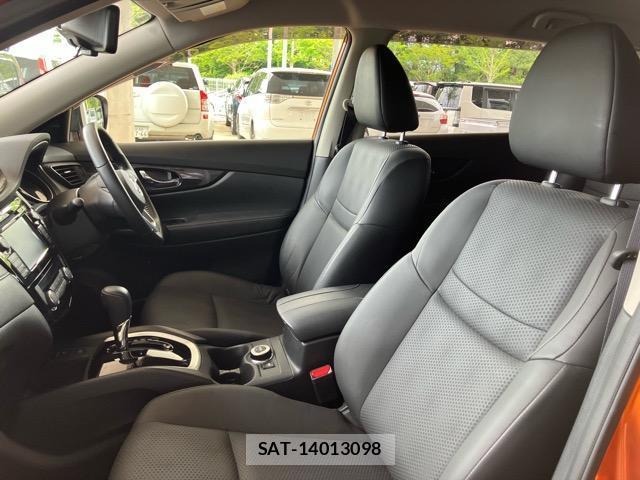 Nissan X-TRAIL 2017-06 7820073-6