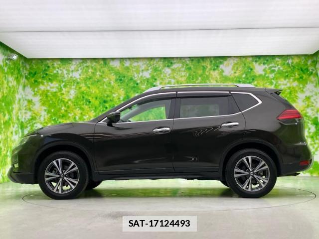 Nissan X-TRAIL 2019-08 7821438-1
