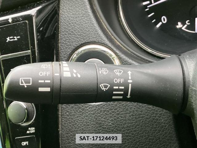 Nissan X-TRAIL 2019-08 7821438-15