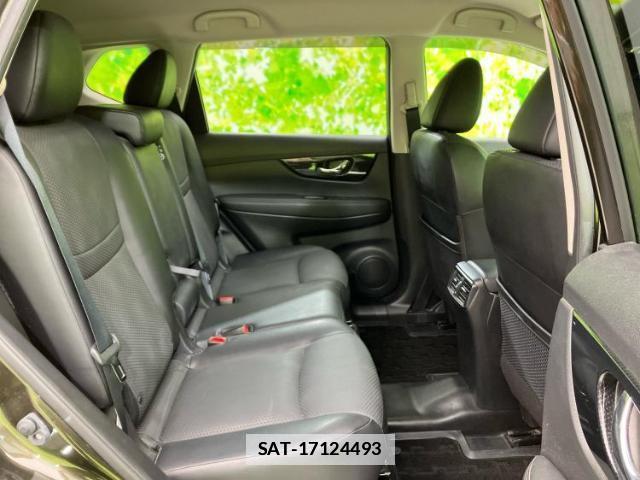 Nissan X-TRAIL 2019-08 7821438-4