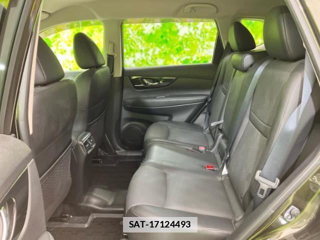 Nissan X-TRAIL 2019-08 7821438-6