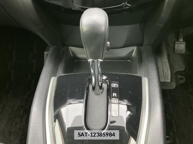 Nissan X-TRAIL 2015-04 7821467-16