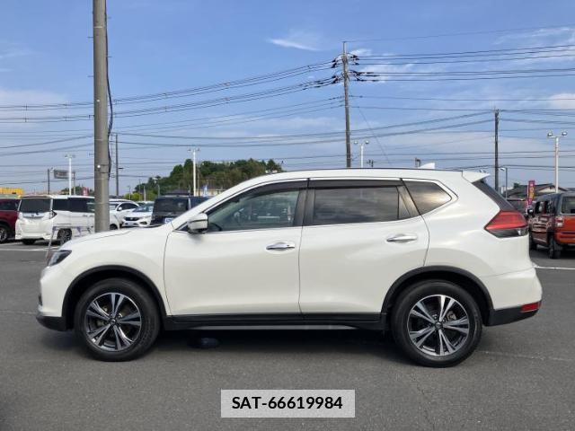 Nissan X-TRAIL 2019-02 7821478-1