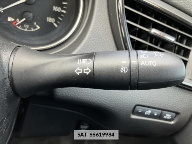 Nissan X-TRAIL 2019-02 7821478-15