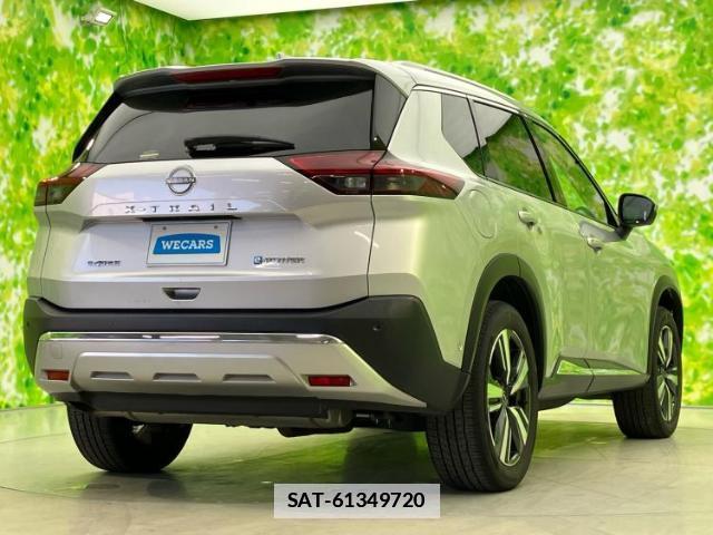 Nissan X-TRAIL 2022-08 7821642-2