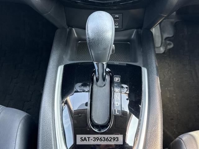 Nissan X-TRAIL 2017-03 7821813-17