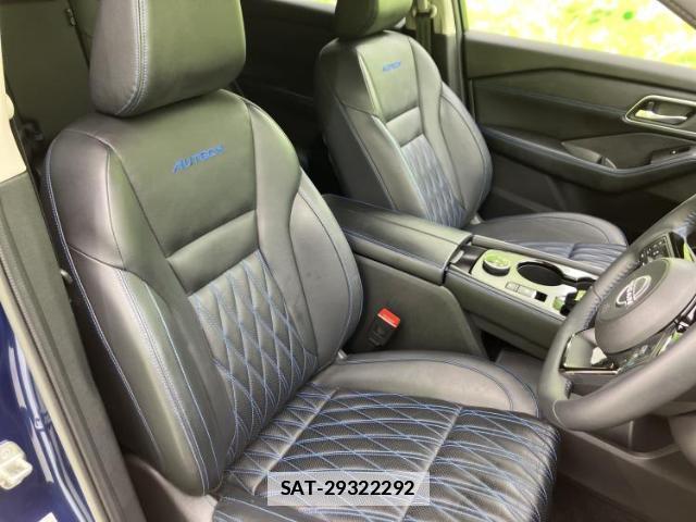 Nissan X-TRAIL 2022-10 7821859-3