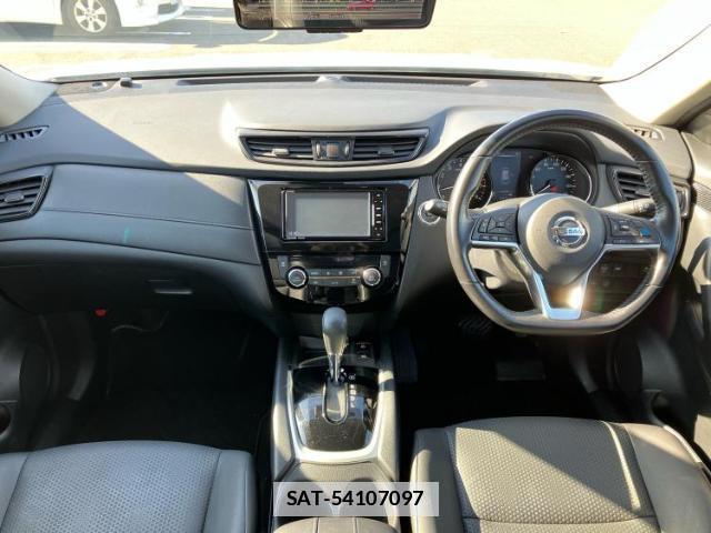 Nissan X-TRAIL 2018-03 7821964-3
