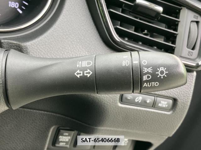 Nissan X-TRAIL 2018-02 7822134-16
