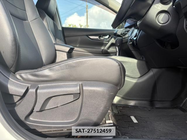 Nissan X-TRAIL 2018-03 7822716-10
