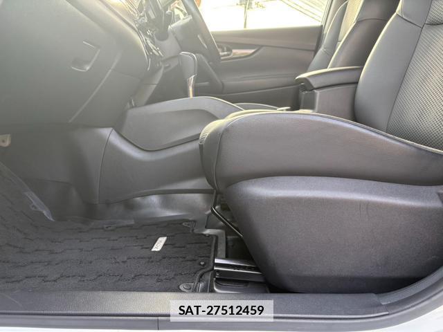 Nissan X-TRAIL 2018-03 7822716-14