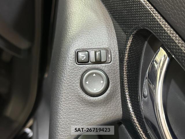 Nissan X-TRAIL 2015-07 7823248-10